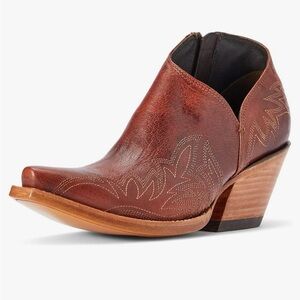 Ariat Women's Jolene 5” X-Toe, brown leather sole zippered Ankle Boot. NWT